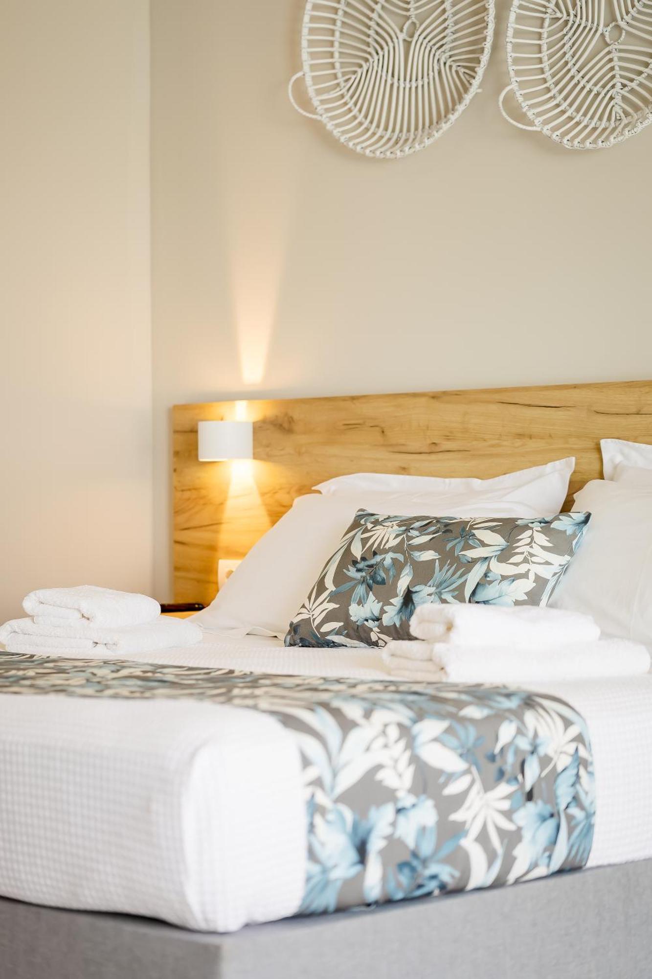 Sarpidon Suites Agia Marina  Exterior photo